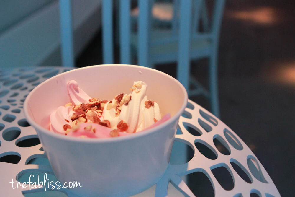 Frog Frozen Yogurt | Hollywood